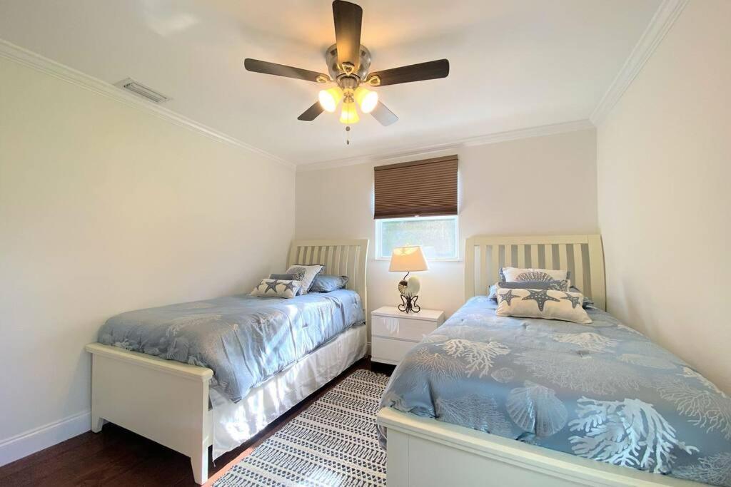 Cheerfull 4/Bed/ 3 Bath / Pool / Best Location เนเปิลส์ ภายนอก รูปภาพ